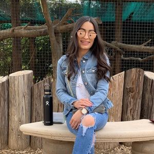 Meet your Posher, Dalia